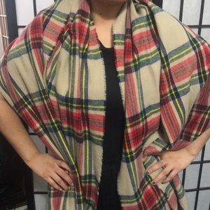 Beige plaid scarf